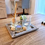 BRISE Business Apartment nahe Leipziger Messe - Porsche - BMW - DHL - WLAN - Parkplatz - business travelers only