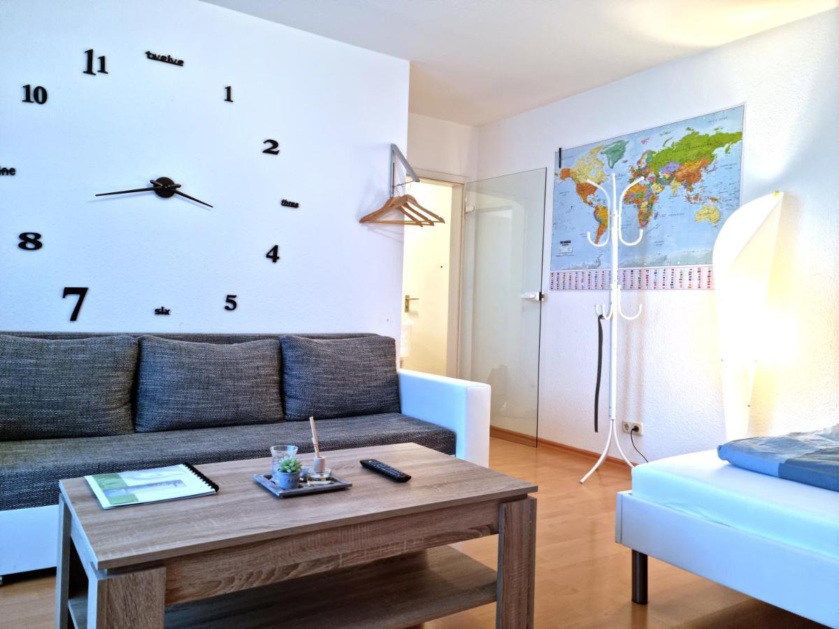Brise Business Nahe Leipziger Messe - Porsche - Bmw - Dhl - Wlan - Parkplatz - Business Travelers Only Apartment